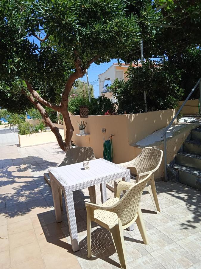 Βίλλα Κωνστάντσια Aparthotel Káto Ássos Εξωτερικό φωτογραφία